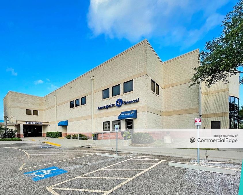 5633 South Staples Street, Corpus Christi, TX Office Building