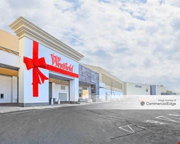 Trumbull Mall