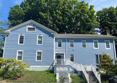 2795 Whitney Ave - Hamden