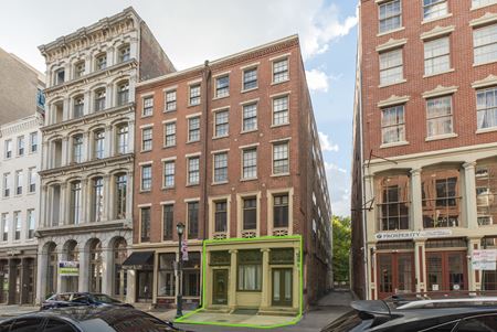 Commercial space for Rent at 32 N 3rd Street in Philadelphia