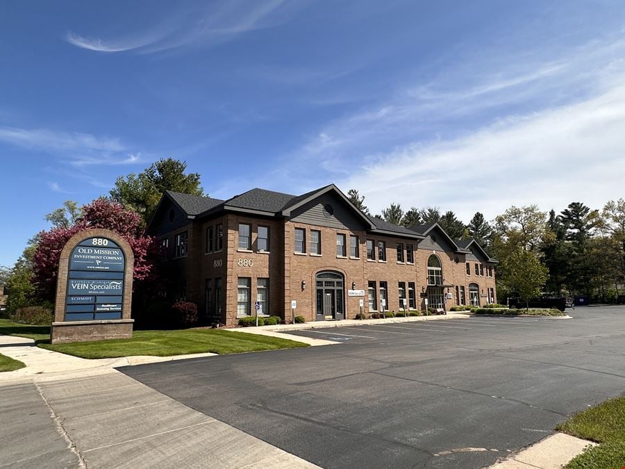 880 Munson Ave