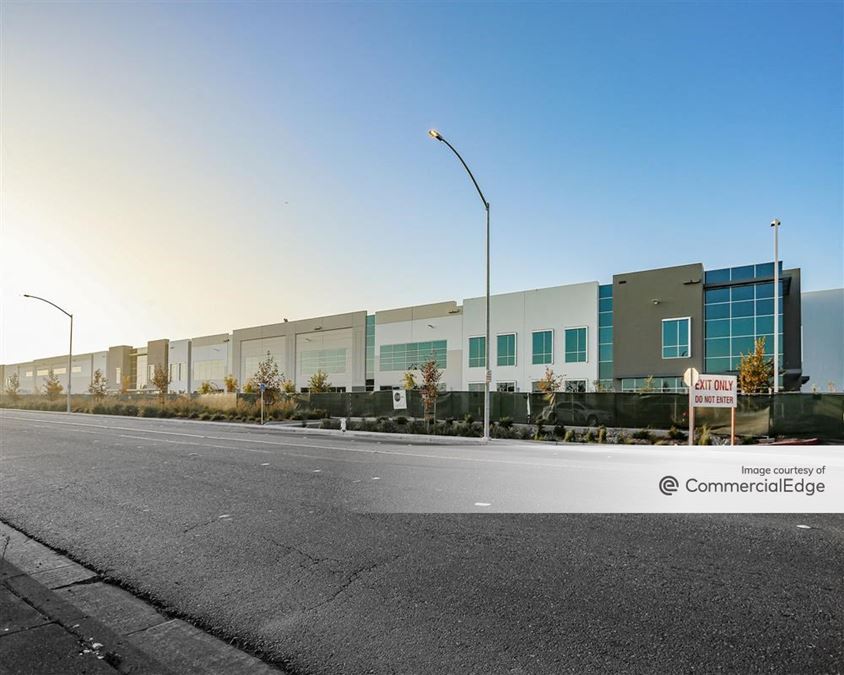 Marina Gateway Industrial Center