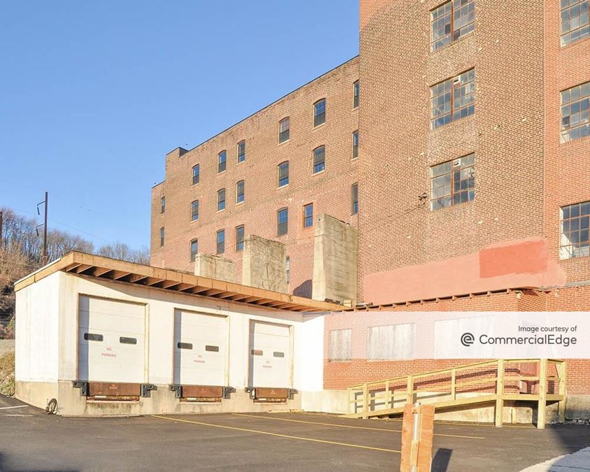 139 East Chestnut Street, Coatesville, PA Industrial Building