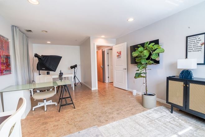 Above the Arts - Creative Office Suites at Studio 620