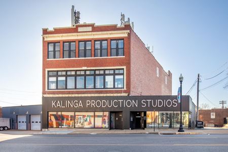 Photo of commercial space at 7420 Manchester Rd in Maplewood