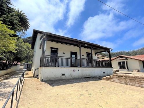 49 Moraga Avenue