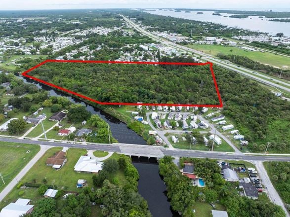 2100 N Us Hwy 1, Fort Pierce, FL, 34945