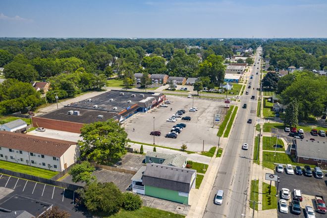 The Shoppes on Sylvania