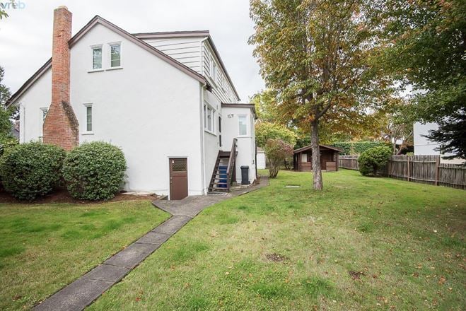 2634 Currie Road