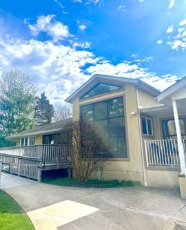 4020 Quakerbridge Road
