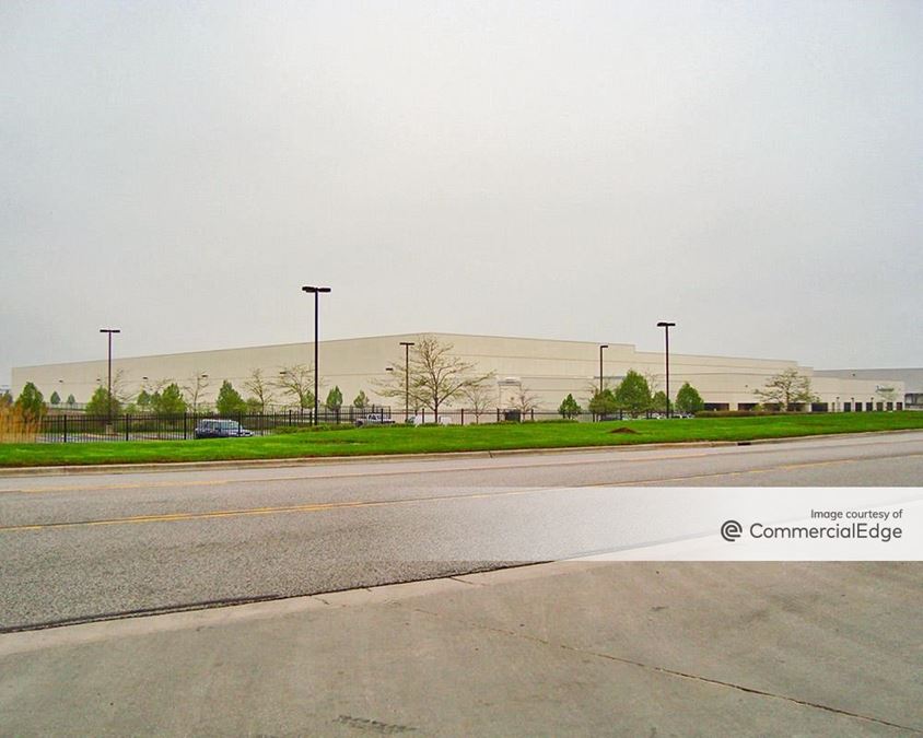 Pinnacle Business Center - 1001 West Taylor Road