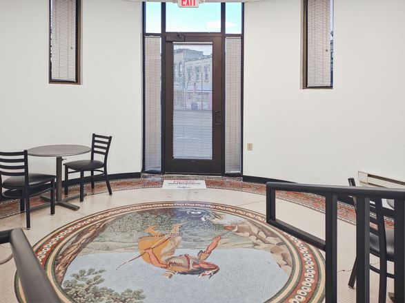 HQ - Waukesha - 259 W Broadway