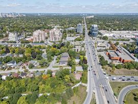 37-49 Irvington Cres