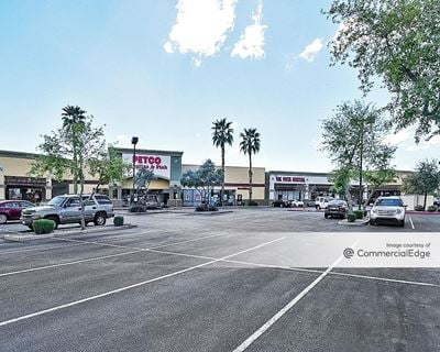 Val Vista Towne Center