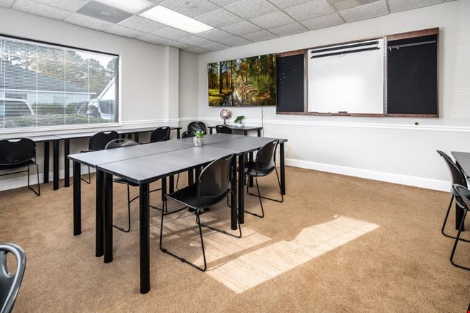 Influx Business Hub - East Arlington