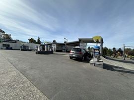 6301 35th Ave SW