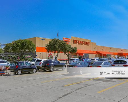 Retail space for Rent at 11682 Forest Central Drive in Dallas