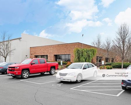 Commercial space for Rent at 1899 Kingsview Drive in Lebanon