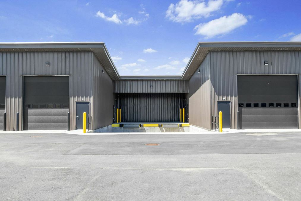 1494 S 30th St W - Loading Docks