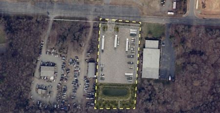 Industrial space for Rent at 7906 District Dr in Charlotte