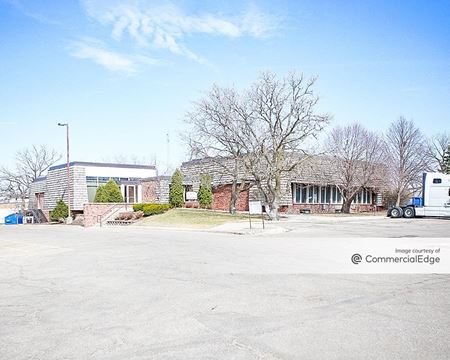 Photo of commercial space at 1445 State Route 23 East in St. Cloud