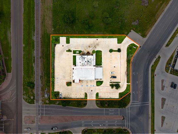 6,023 SF Restaurant Space for Lease