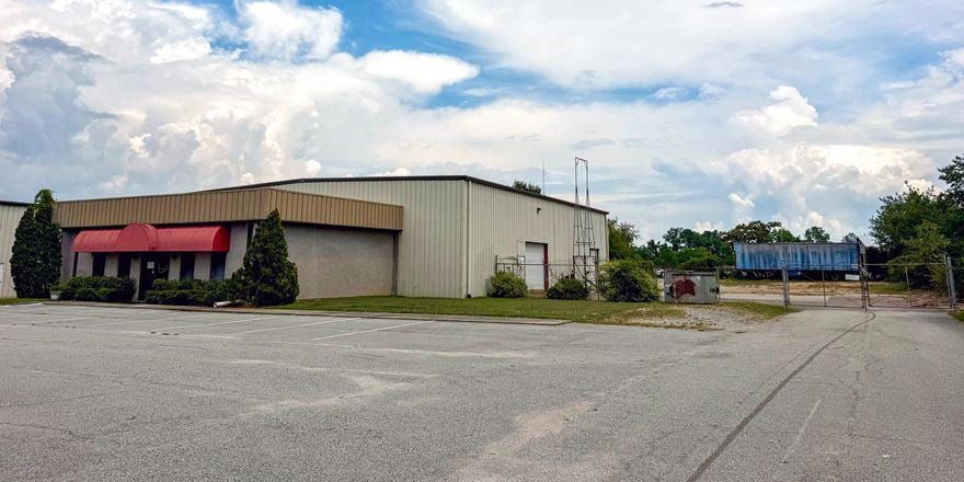 Industrial space for Rent at 109 Commercial Blvd in Martinez