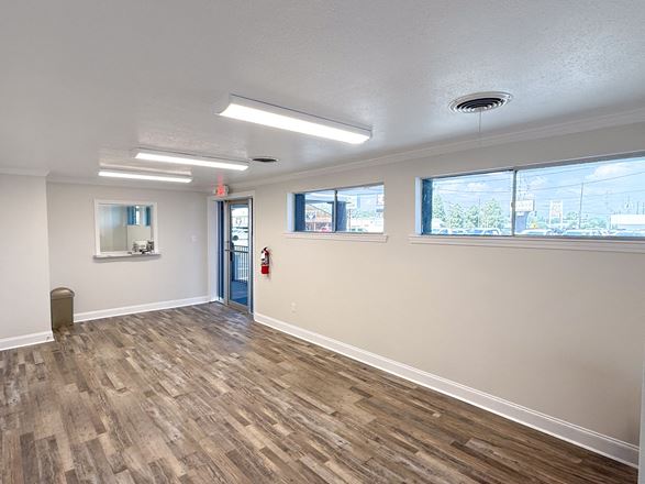 Renovated Office Suite along S Burnside Ave