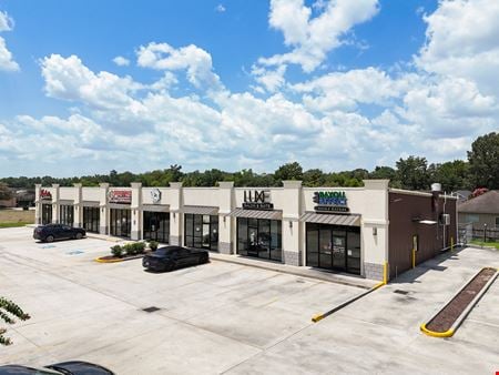 Retail space for Rent at 660, 670 O'Neal Lane in Baton Rouge