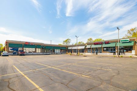 Photo of commercial space at 5302-5326 Highland Road in Waterford Township