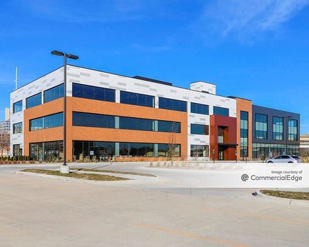Gray's Lake Office Park - Building 1 - Des Moines