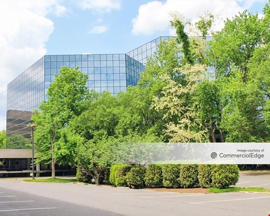 Tysons Commerce Center