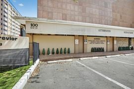 100 SE 6th Street