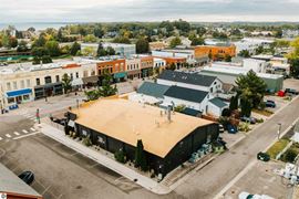 Prime 5,50 SF Single-Tenant Restaurant Building in the Heart of Downtown Elk Rapids