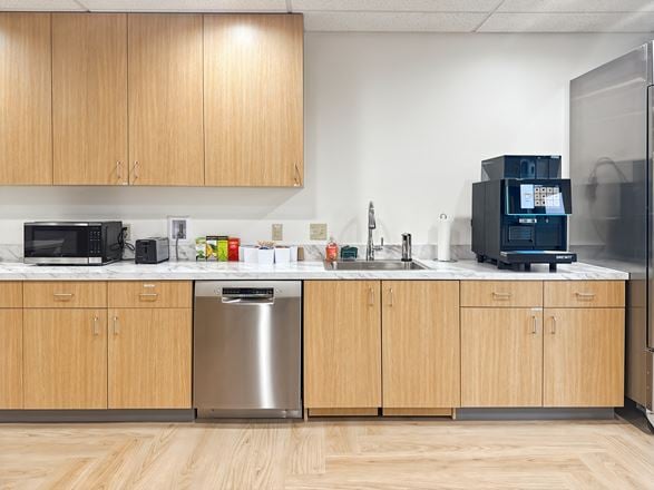 Regus - Lakewood - Wadsworth Blvd