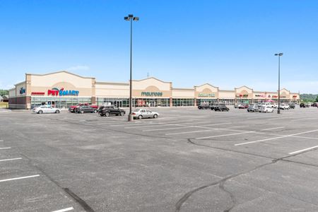 Grand Valley Shopping Center - Martinsville
