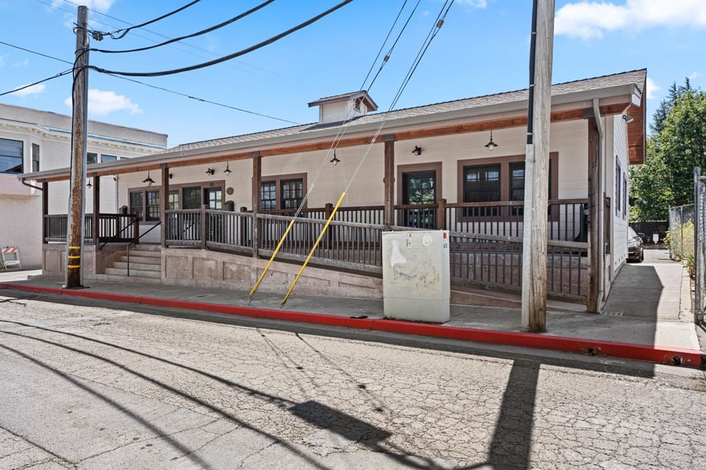 Retail/Office Building in Downtown Willits