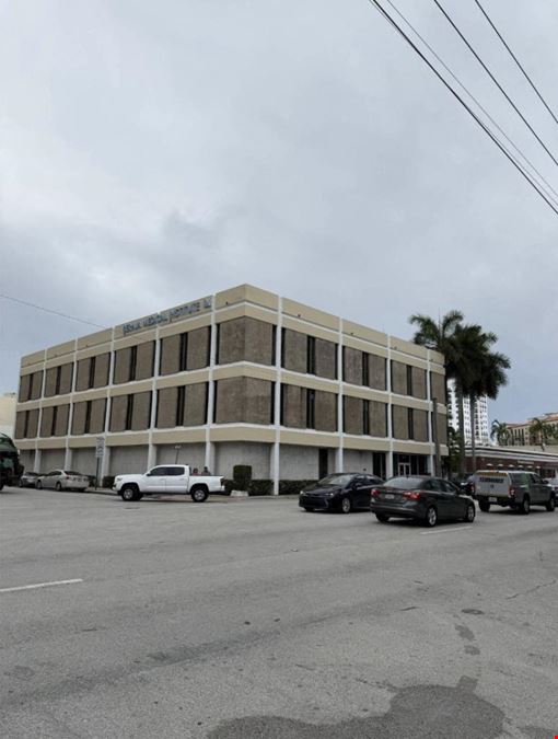 2550 Douglas Rd Coral Gables