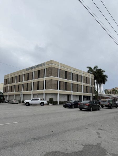 Photo of commercial space at 2550 Douglas Rd Coral Gables in Coral Gables