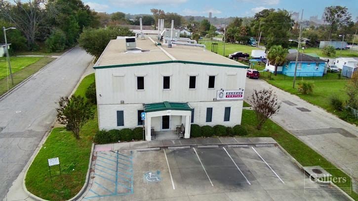 Lab Building Near the Port & Downtown Savannah