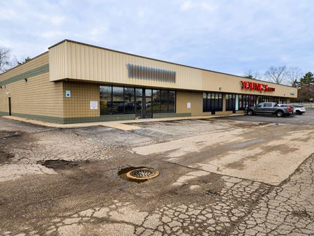 Retail space for Rent at 1301 W Holmes Rd in Lansing