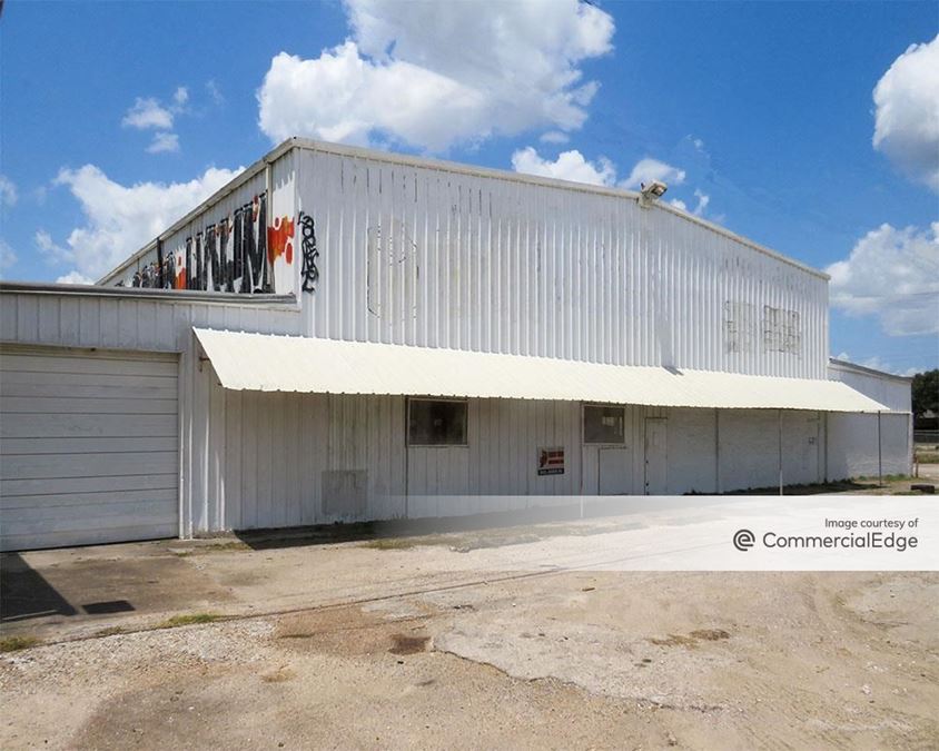 5025 Jensen Drive, Houston industrial Space For Lease