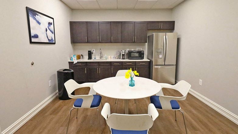 Suite Life at Branchburg Commons