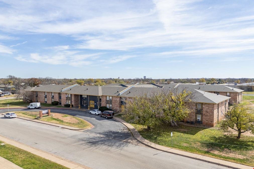 Courtyard Park Apartments | Abilene, TX