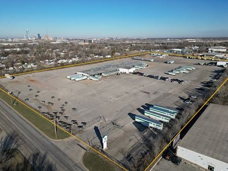 Photo of commercial space at 2501 S.E. 15th St. in Oklahoma City