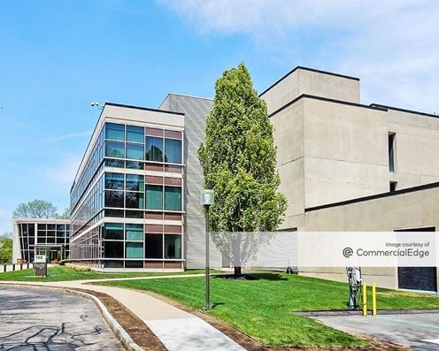 Wellesley Office Park - 100 William Street