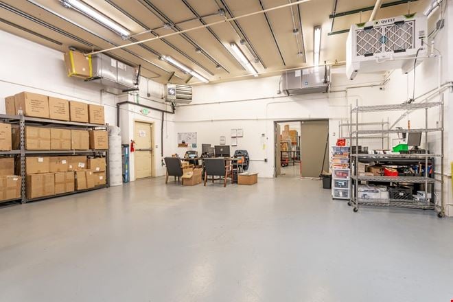 Flex Commercial Building For Sale