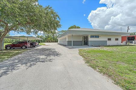 Industrial space for Rent at 203 Cattlemen Rd in Sarasota