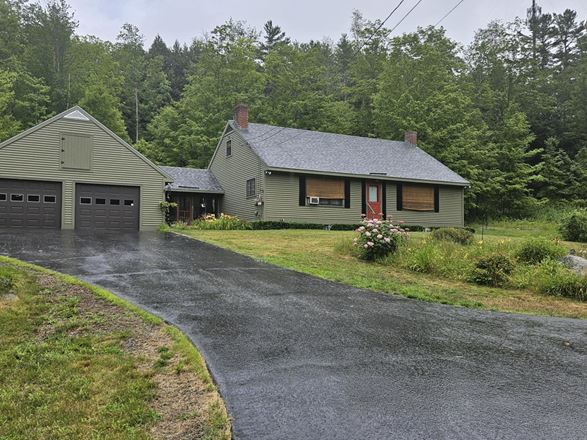 50 ac. 3 ac. development envelope.  3 miles to Med center
