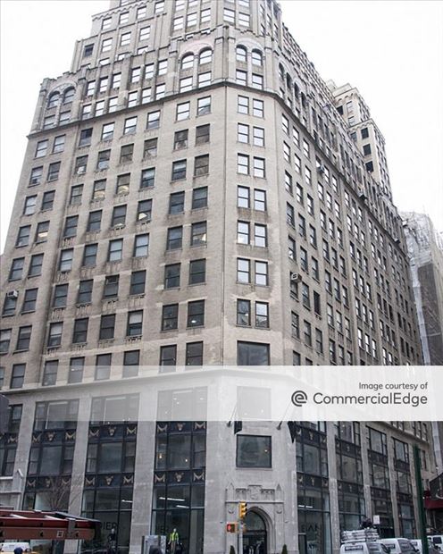 915 Broadway
